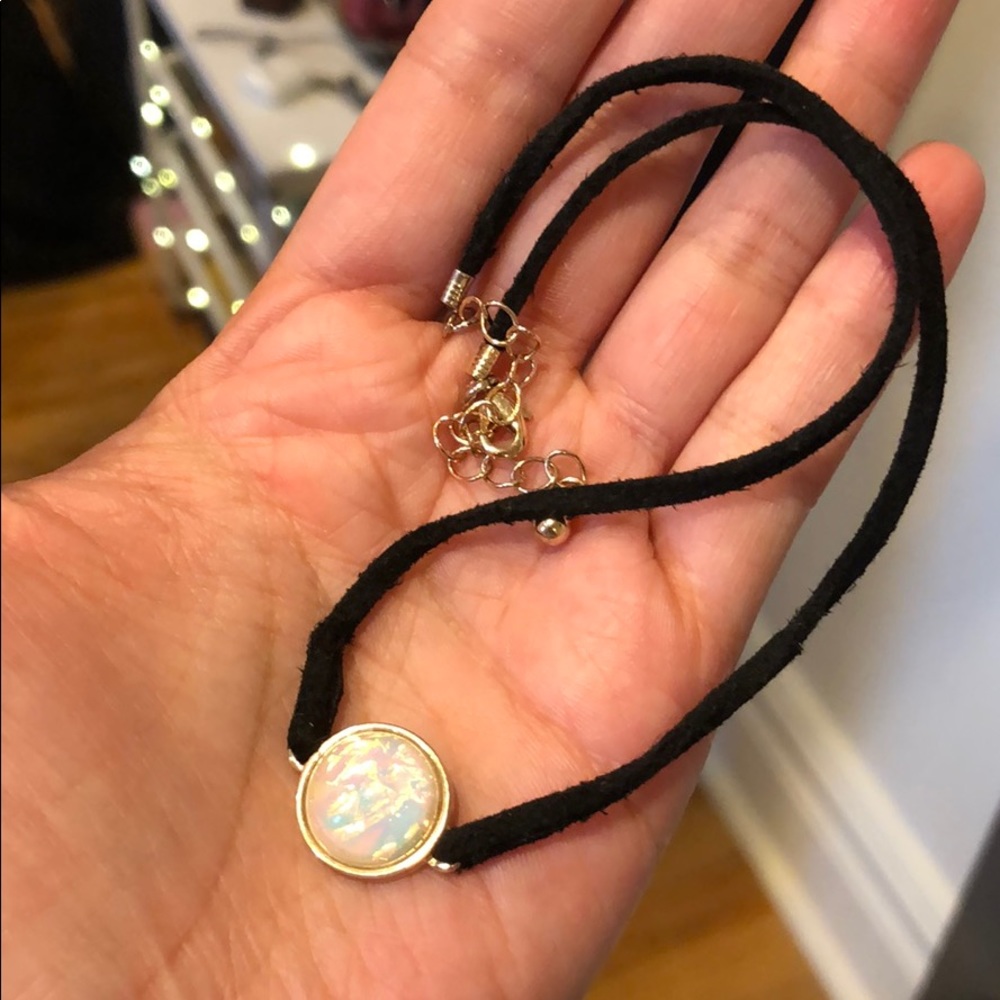 Urban Outfitters Opal Choker